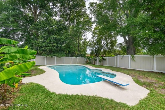 8608 HAMMONDWOOD Road S, Jacksonville, FL 32221