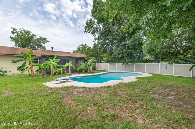 8608 HAMMONDWOOD Road S, Jacksonville, FL 32221