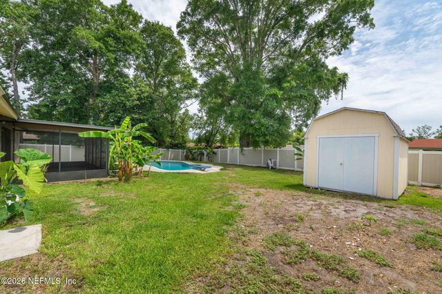 8608 HAMMONDWOOD Road S, Jacksonville, FL 32221