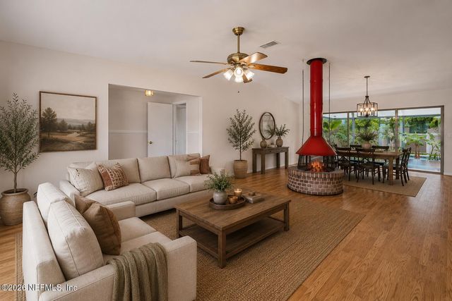 8608 HAMMONDWOOD Road S, Jacksonville, FL 32221