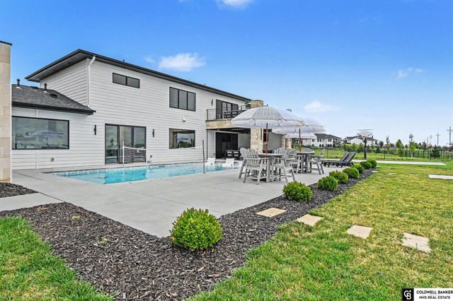 20973 Polk Street, Elkhorn, NE 68022