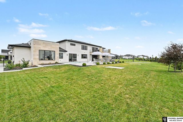 20973 Polk Street, Elkhorn, NE 68022