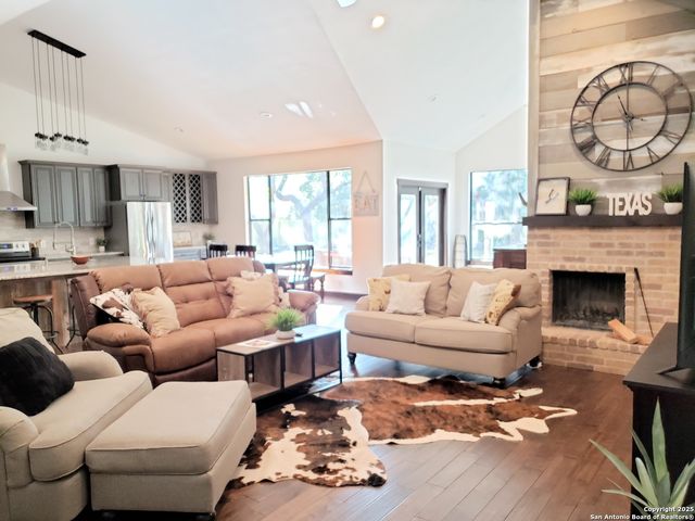 4534 Black Walnut Woods, San Antonio, TX 78249