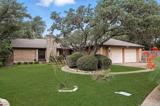 4534 Black Walnut Woods, San Antonio, TX 78249