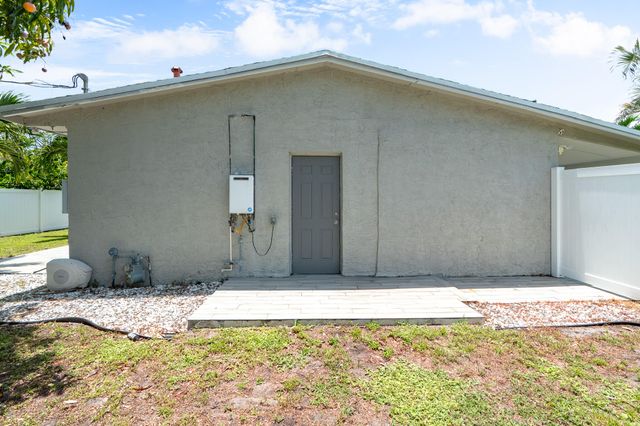 3440 NE 10TH Terrace, Pompano Beach, FL 33064