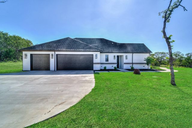 2032 Glenhollow Drive, Weatherford, TX 76088