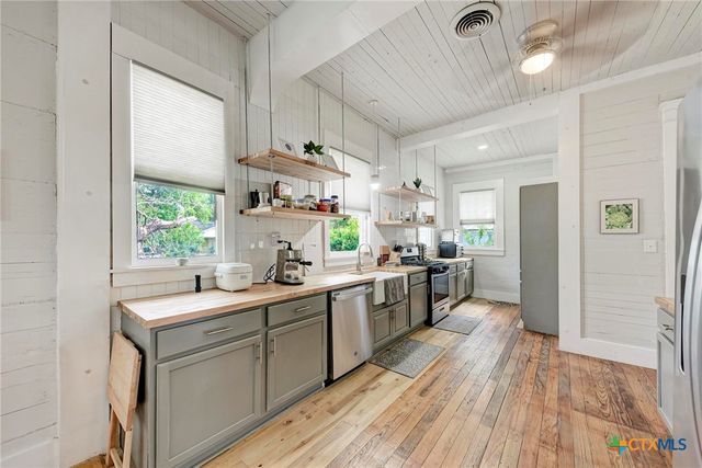 340 Ackerman Street, Rockdale, TX 76567