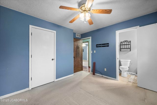 299 HUNTER LANE, Holts Summit, MO 65043