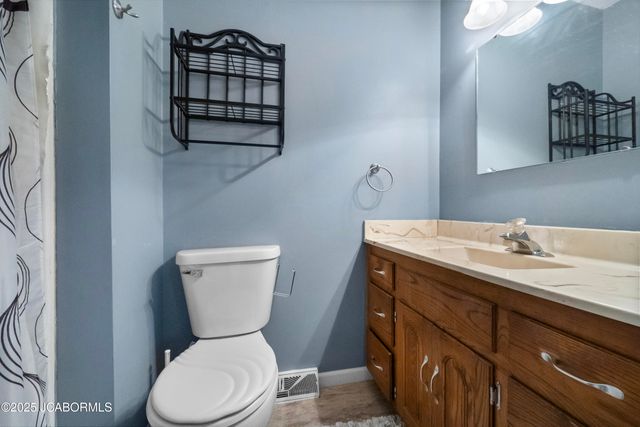 299 HUNTER LANE, Holts Summit, MO 65043