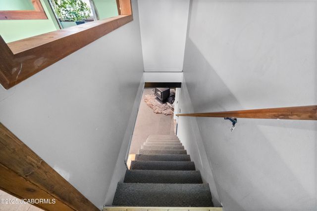 299 HUNTER LANE, Holts Summit, MO 65043