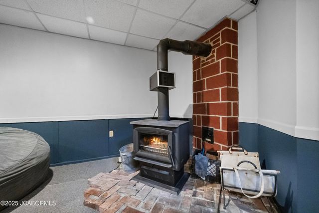 299 HUNTER LANE, Holts Summit, MO 65043