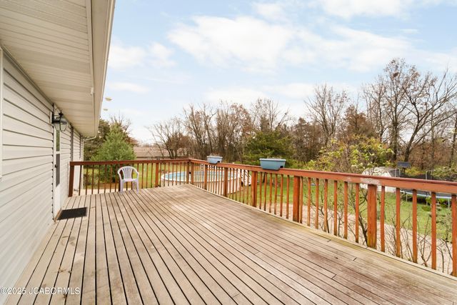 299 HUNTER LANE, Holts Summit, MO 65043