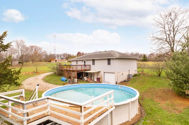 299 HUNTER LANE, Holts Summit, MO 65043