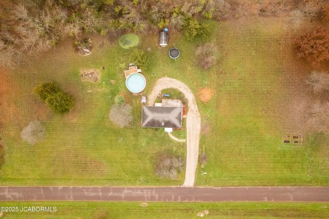 299 HUNTER LANE, Holts Summit, MO 65043