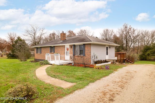 299 HUNTER LANE, Holts Summit, MO 65043