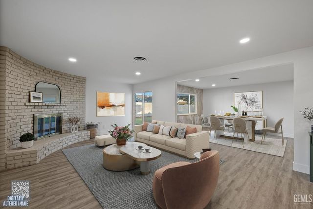 500 Friant Court, Bakersfield, CA 93309