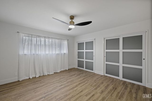 500 Friant Court, Bakersfield, CA 93309