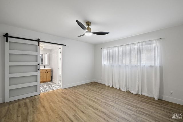 500 Friant Court, Bakersfield, CA 93309