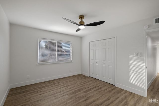 500 Friant Court, Bakersfield, CA 93309