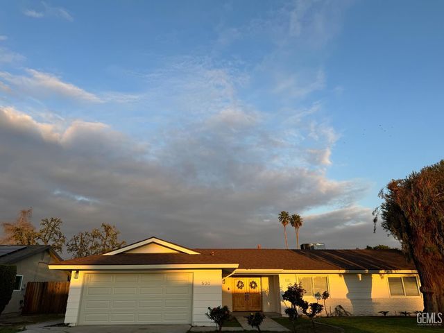 500 Friant Court, Bakersfield, CA 93309