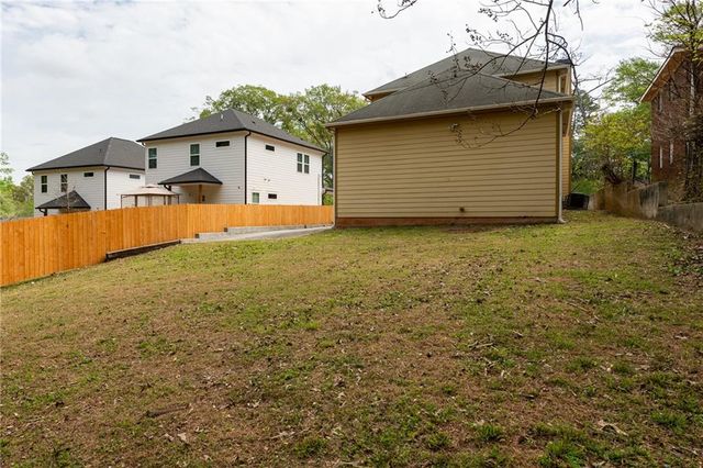 154 Hemphill School Road NW, Atlanta, GA 30331