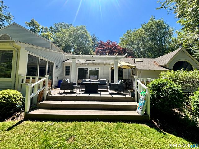15 Timber Lane, Westport, CT 06880