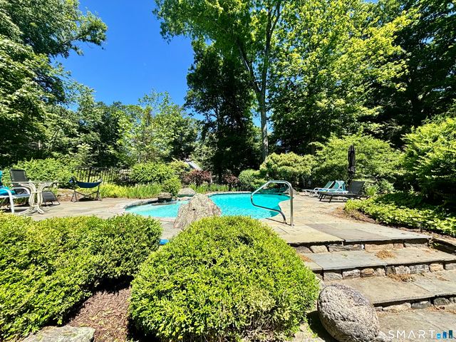 15 Timber Lane, Westport, CT 06880