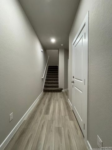 21506 James Charles, San Antonio, TX 78256