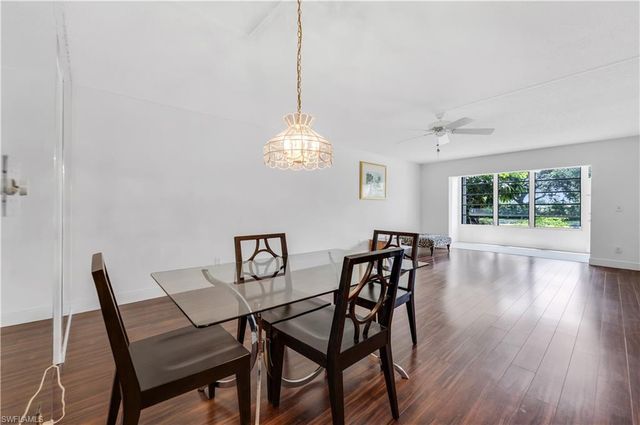 600 Valley Stream DR D3, Naples, FL 34113