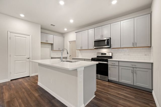 208 Mountain Meadow Lane, Mckinney, TX 75071
