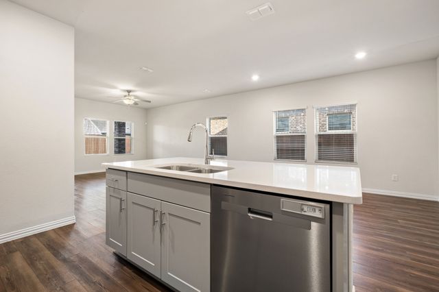 208 Mountain Meadow Lane, Mckinney, TX 75071