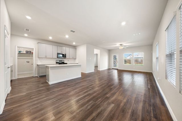 208 Mountain Meadow Lane, Mckinney, TX 75071
