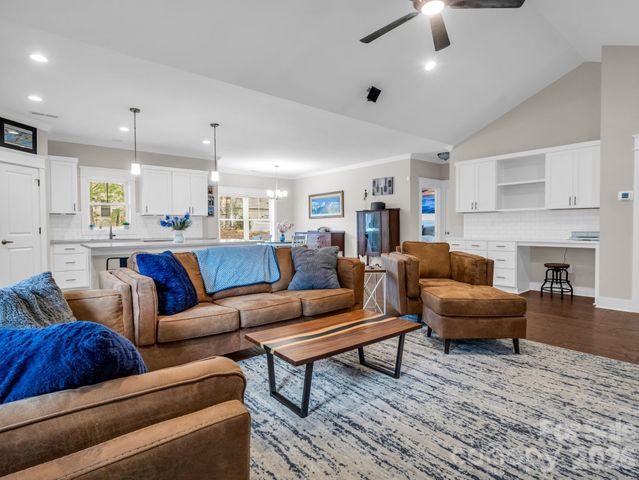 204 Weybridge Drive, Arden, NC 28704