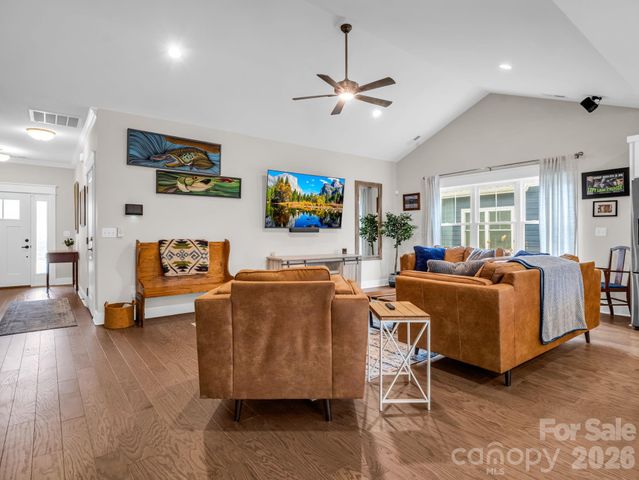 204 Weybridge Drive, Arden, NC 28704