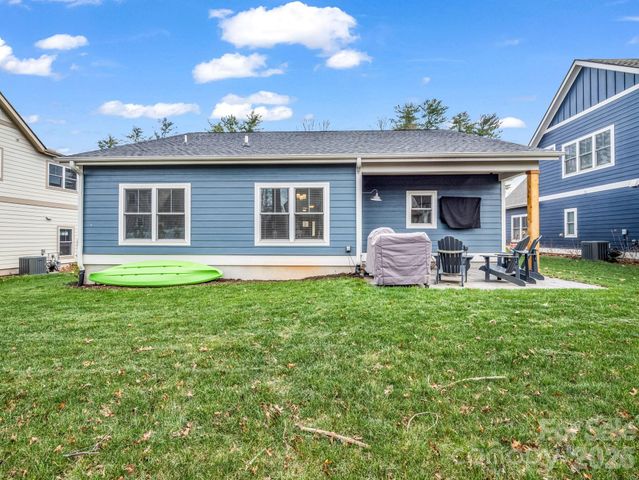 204 Weybridge Drive, Arden, NC 28704