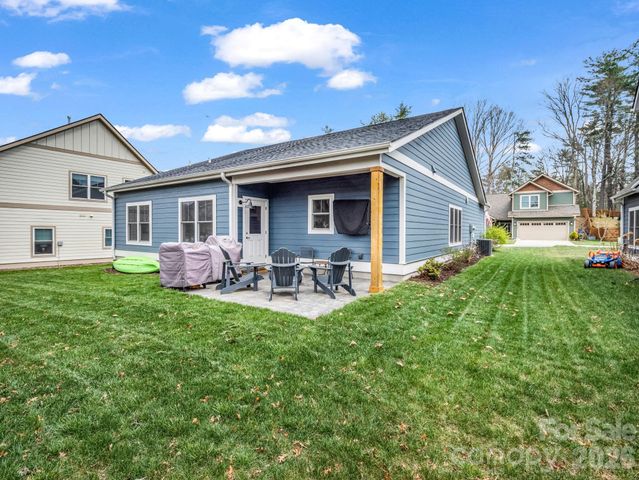 204 Weybridge Drive, Arden, NC 28704