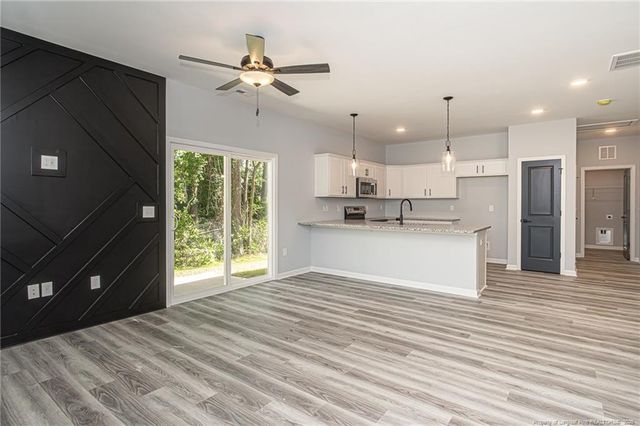 237 WINDSOR Drive, Fayetteville, NC 28301
