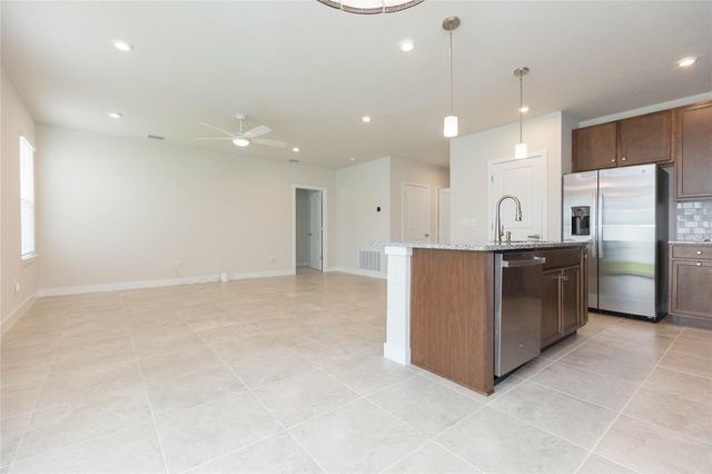 2371 SCENIC PARK LOOP, Wimauma, FL 33598
