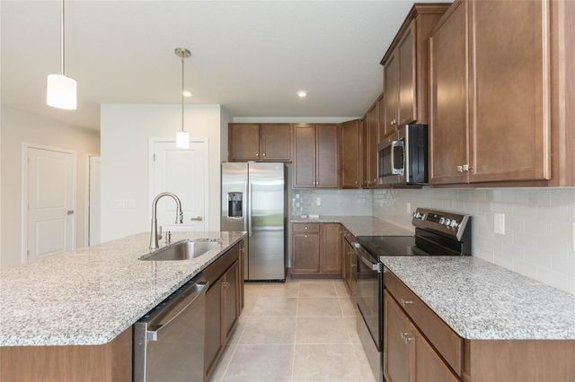 2371 SCENIC PARK LOOP, Wimauma, FL 33598