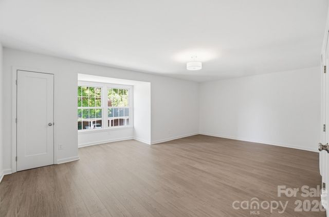 7027 Quail Hill Road, Charlotte, NC 28210