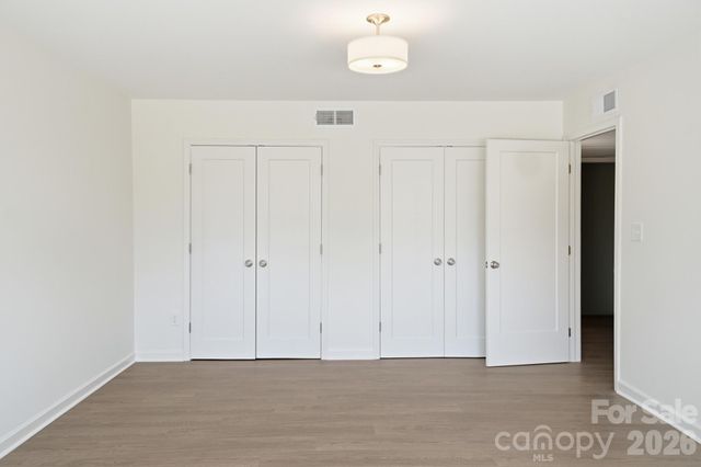 7027 Quail Hill Road, Charlotte, NC 28210
