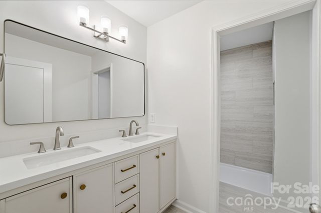 7027 Quail Hill Road, Charlotte, NC 28210