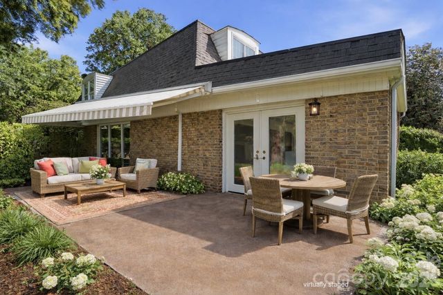 7027 Quail Hill Road, Charlotte, NC 28210
