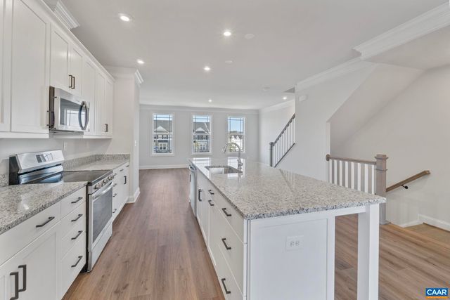 136 PARK RIDGE DR, Crozet, VA 22932