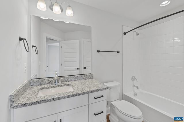 136 PARK RIDGE DR, Crozet, VA 22932