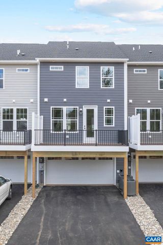 136 PARK RIDGE DR, Crozet, VA 22932