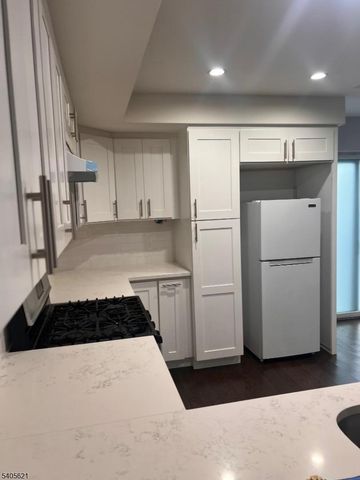 111 Pennington St, Newark City, NJ 07105