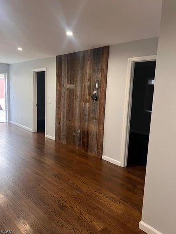 111 Pennington St, Newark City, NJ 07105