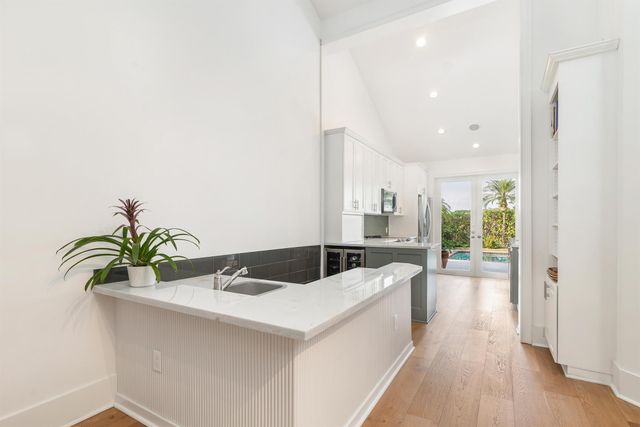 2379 Windsor Way Court, Wellington, FL 33414