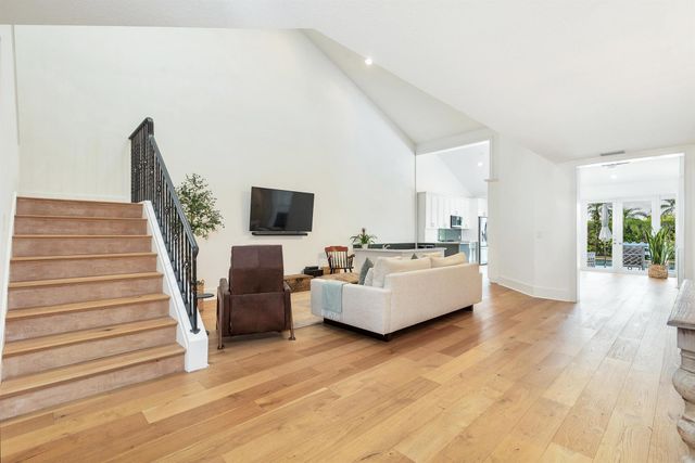 2379 Windsor Way Court, Wellington, FL 33414